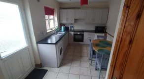 Townhouse 3 Barrow Lane - Image 4