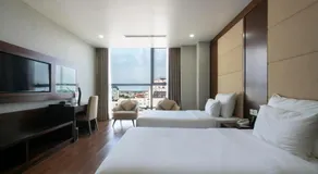 Luxury6 Hotel - Image 5