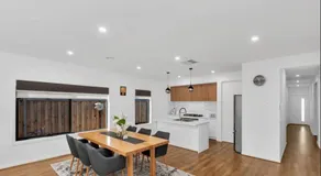 Luxury 4BR Family Home - Sleeps 8 - Free Parking - by Saga Living - Image 3