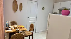 Beautiful 2-bedroom apartment, ideal for families and professionals - Image 5