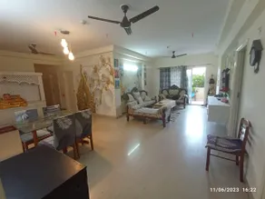 LUXURY AC  Rooms in  posh society (YASH HOME STAY) - Image 3