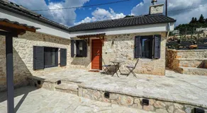 Stonehouse Grace - Image 4