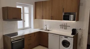 Amplio piso en casa histórica en primera planta - Image 3