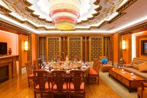CHENGDU Trika Tsang International Hotel - Image 4