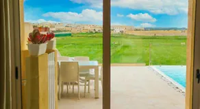 Inni Holiday Home with Infinity Pool - Image 3
