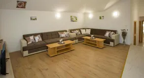Apartments Panorama with Seasonal Pool - Image 3