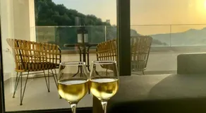 LefkoParga Luxury Suites - Image 2