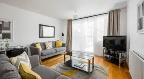 Castle Lanes - Minutes from Poole Quay, Poole Town Location - Image 2