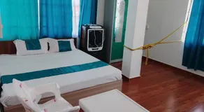 Village Lodge - Image 2