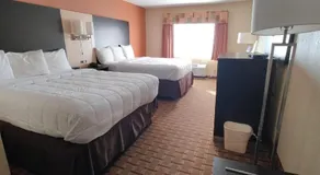 Quality Inn & Suites Benton Harbor - St Joseph - Image 2