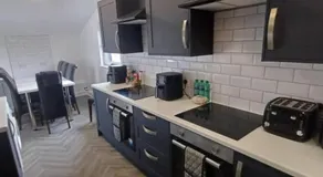The Woodside - Image 3