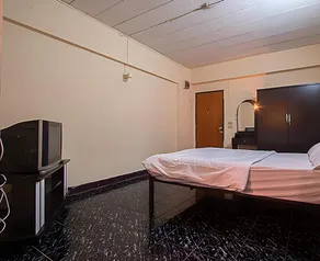 S.A.M. Apartment - Image 4