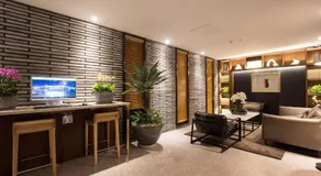 Brown-Dot Hotel Choeup - Image 4