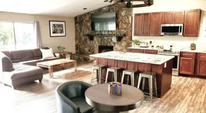 Palm Harbor Waterfront with pool & Game room - Image 2