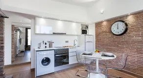 AB Paral·lel Spacious Apartments - Image 4