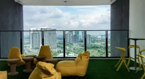 Cozy Kanvas Soho Suites - Image 2