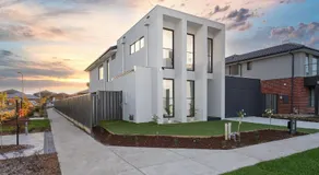 Everhome Lakeside Home - Image 5