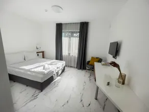 RUBO Hotel - Image 2