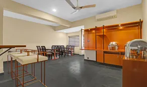 Grand Vistara Airport Suites - Image 4