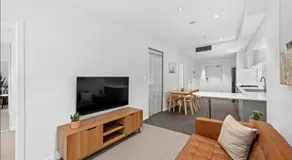 Skytower 72nd Floor 3BR with Parking, Pool and Gym - Image 2
