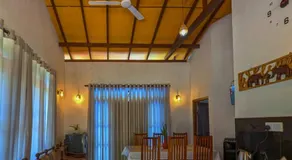 Gold Field Villa - Image 4
