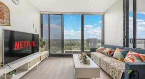 Vivid home in North Ryde - Image 2