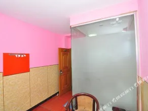 Zhongshan Hotel - Image 4