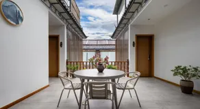 Yunshuo Dali Light luxury Guesthouse - Image 5
