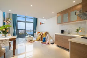Danzhou Haiwang Palace Seaview Design Homestay (Haihua Island Branch) - Image 3