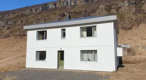 Hóll - Image 4