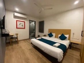 Hotel Metro View Near Kohat Enclave metro station - Image 2