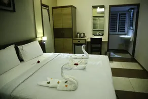 VEDHAS STAY HOTEL - Image 5