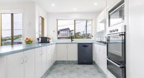 Baia Villa air con WiFi and views of Fingal Beach - Image 2