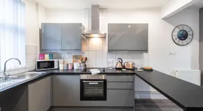 Liverpool Harrow Road Sleeps 6- Infinity Apartment - Image 4