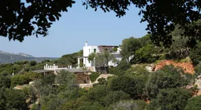 SKYROS REFUGE - Image 5