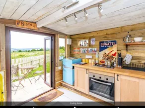 Hetton Law Shepherds Hut, Northumberland - Image 3