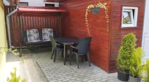 Kis Apartmanház - Image 2