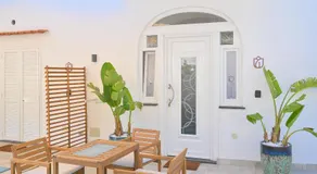 Chiaia Di Rose Rooms & Apartment - Image 5