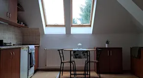 Zöld Orom Apartman Lakás - Image 3