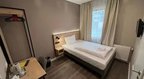 JJ Hotel Hannover-City-Pension - Image 2
