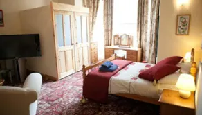 Cavell House Bed and Breakfast - Image 2