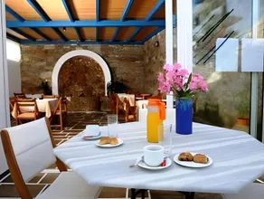 Poseidon Hotel - Image 5