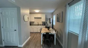 * Prime Place * Pet Friendly * King Bed * - Image 5