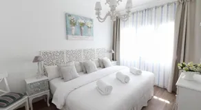 Luksus villa med privat pool i centrum af Sitges - Image 2