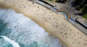 Bright Family Retreat Near Coogee Beach with Parking - Image 5