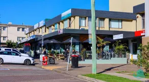 Caves Beach Retreat - close to beach and shops - Image 5