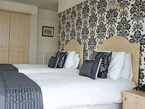Bedford Hotel - Image 3