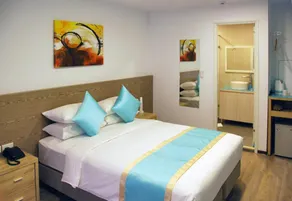Palau Hotel - Image 2