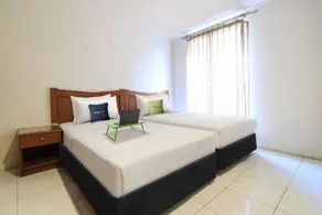 Urbanview Mroom PH Kemang - Image 2
