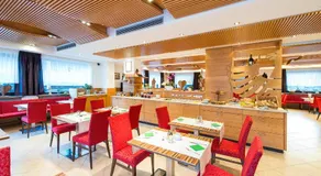 Hotel Zum Tiroler Adler - Image 3